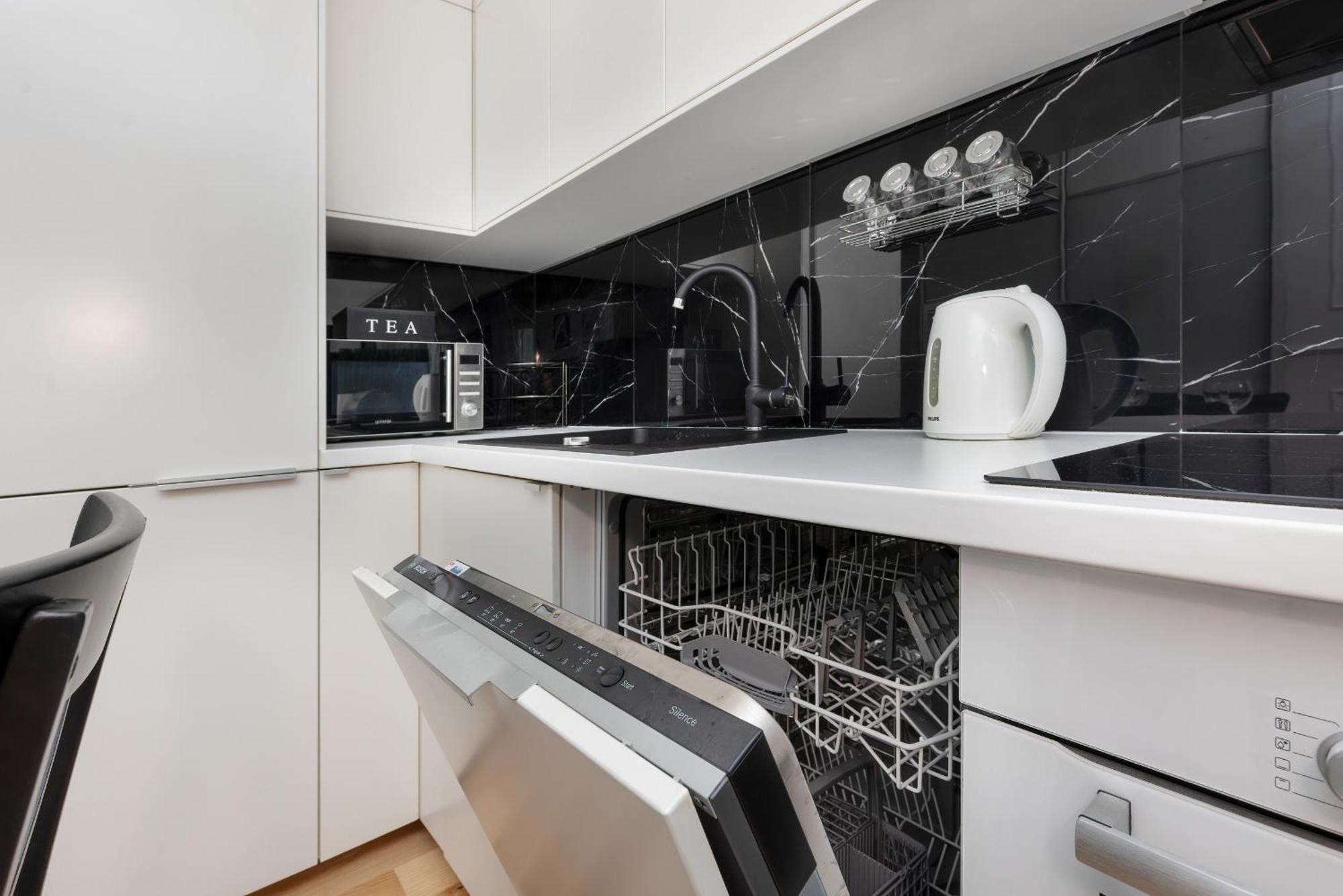 Metro Plocka Exquisite Apartments By Noclegi Renters Warsawa Bagian luar foto